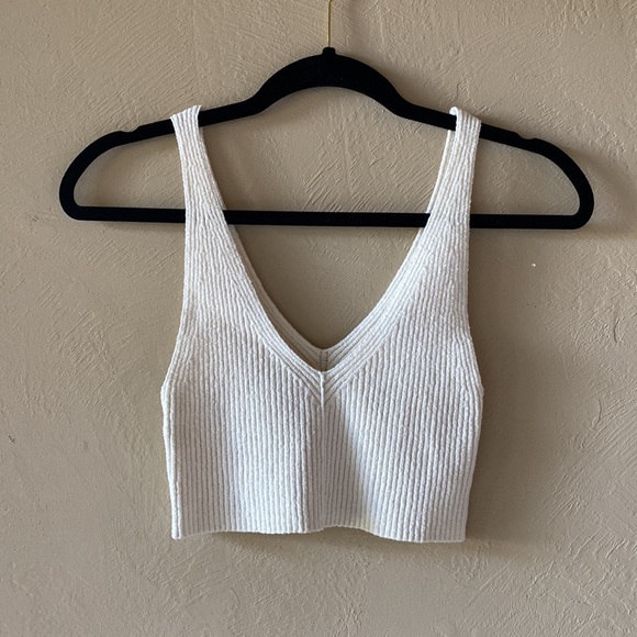 NWT Urban Outfitters Crop Top + Bike Shorts M Knit Set Cream - Picture 2 of 9